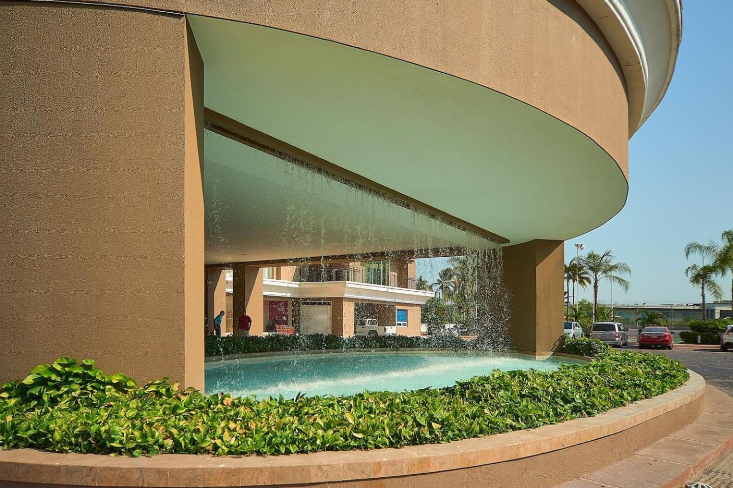 Grand Venetian Beachfront Condos Puerto Vallarta Dış mekan fotoğraf