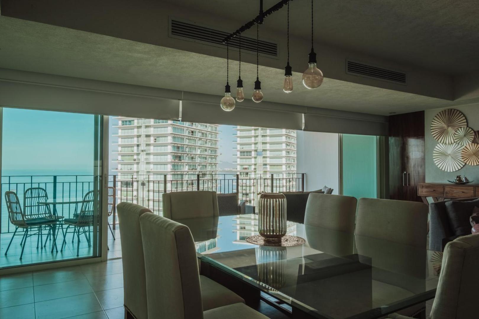 Grand Venetian Beachfront Condos Puerto Vallarta Dış mekan fotoğraf