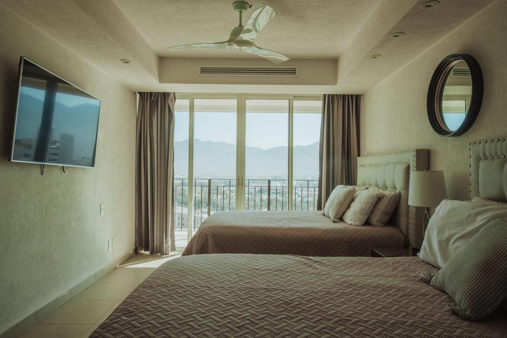 Grand Venetian Beachfront Condos Puerto Vallarta Dış mekan fotoğraf