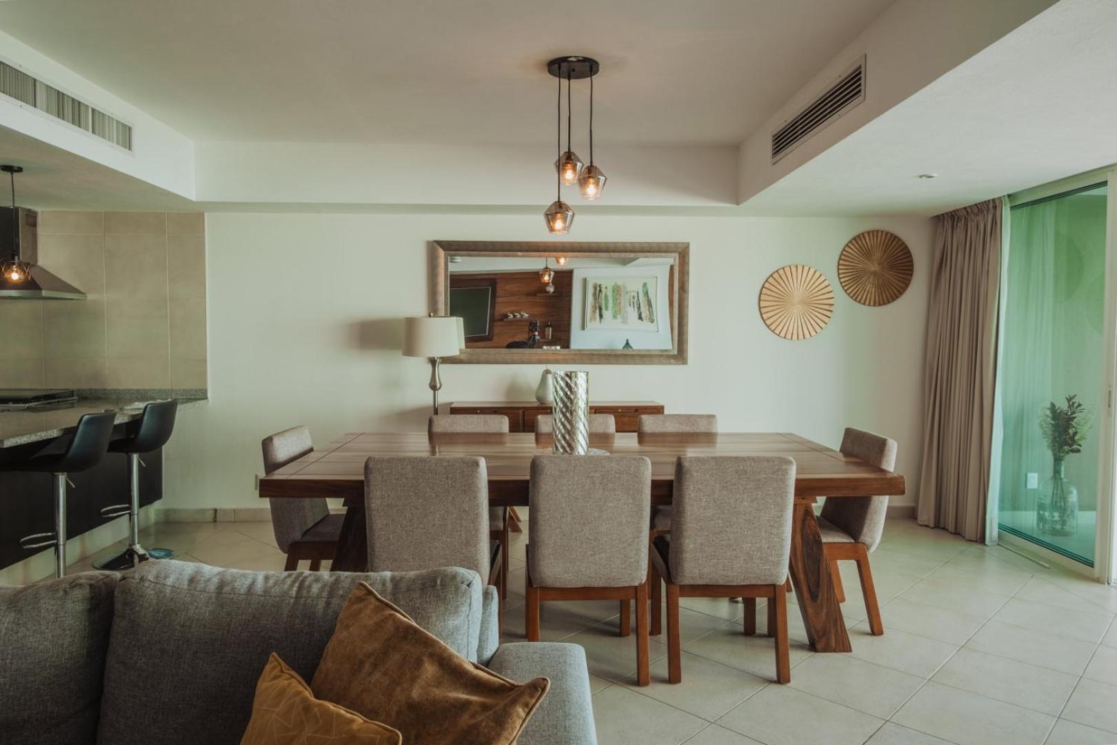 Grand Venetian Beachfront Condos Puerto Vallarta Dış mekan fotoğraf