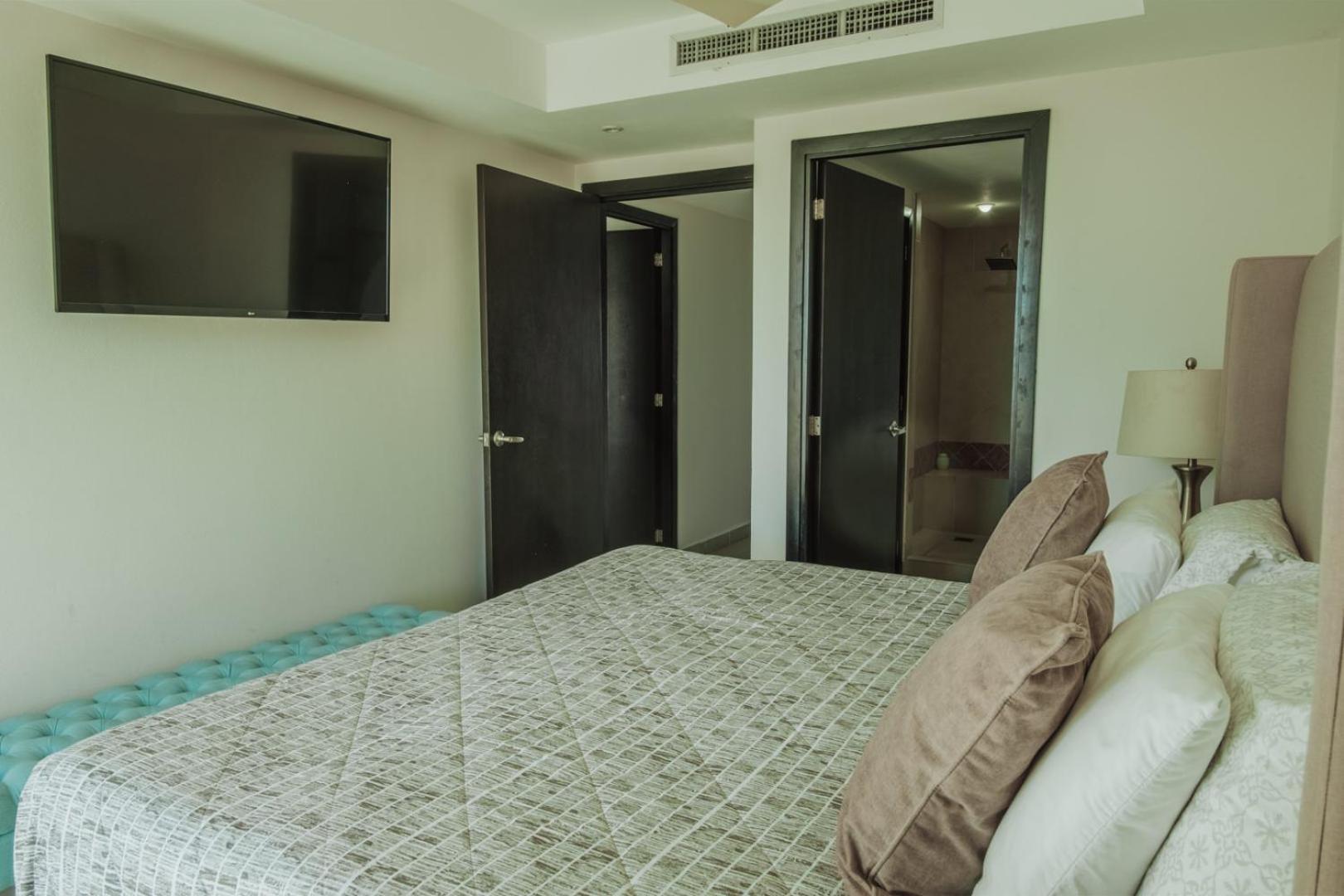 Grand Venetian Beachfront Condos Puerto Vallarta Dış mekan fotoğraf